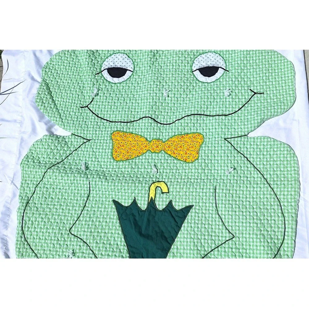 Vtg Handmade Frog Quilt Gingham Green White Nursery Blanket Wall Hanging 45x40‎